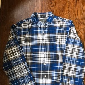 Mens LL Bean signature cotton button down shirt